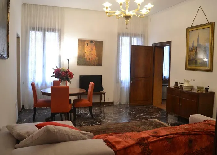 Castello 5888 B, Santa Marina, Calle Marcello, Canale
