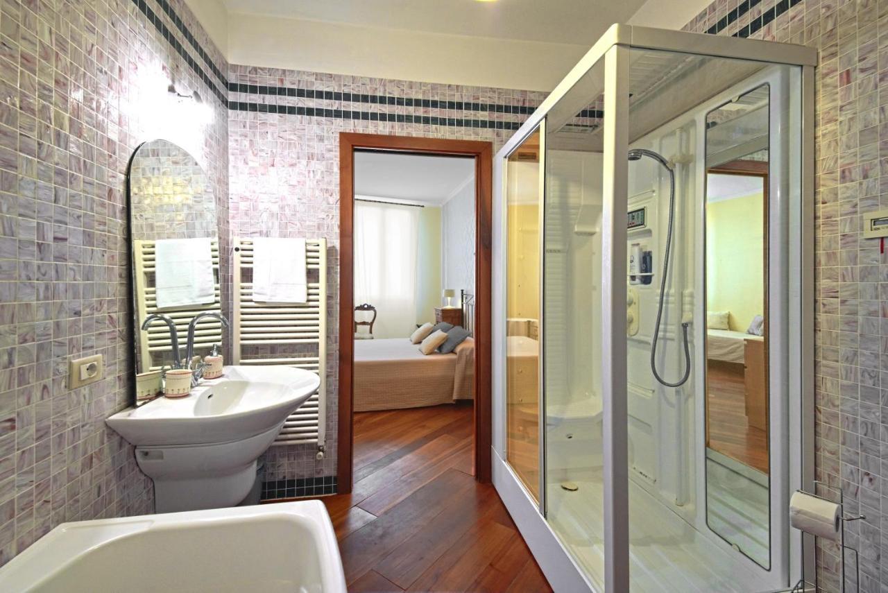 Guest house Corte Dei Miracoli 2*