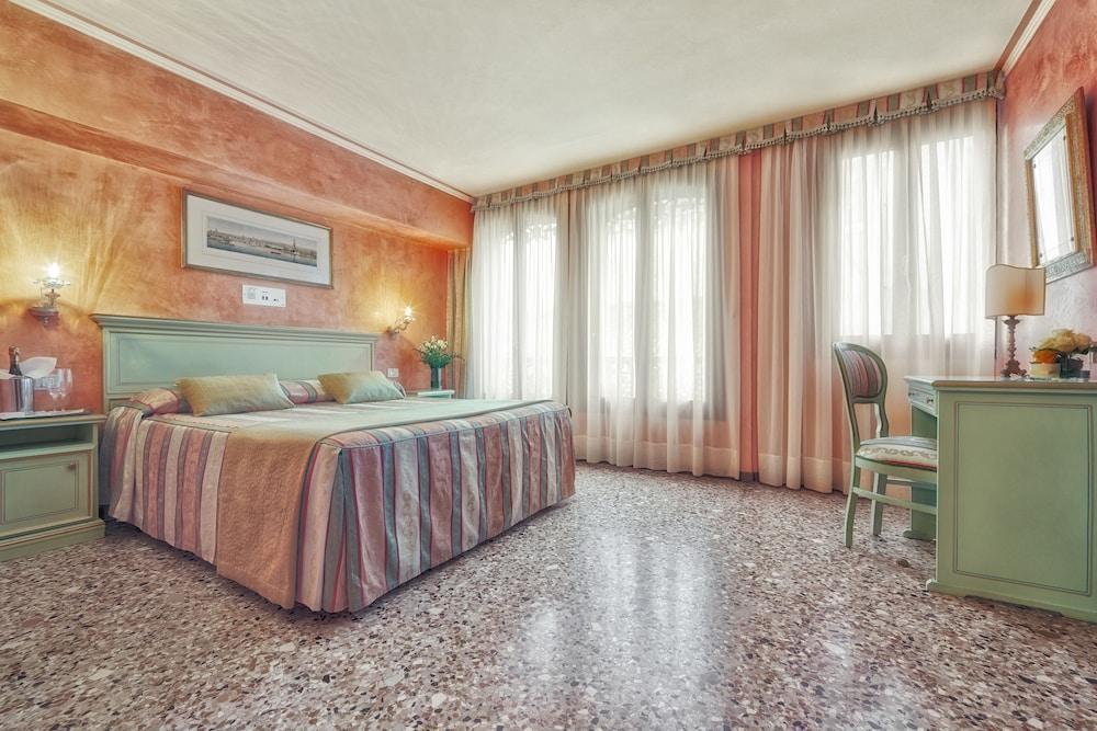 Firenze Hotel 3*