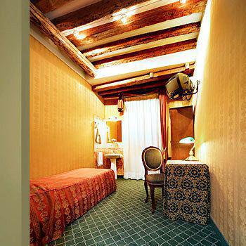 Centauro Hotel 3*
