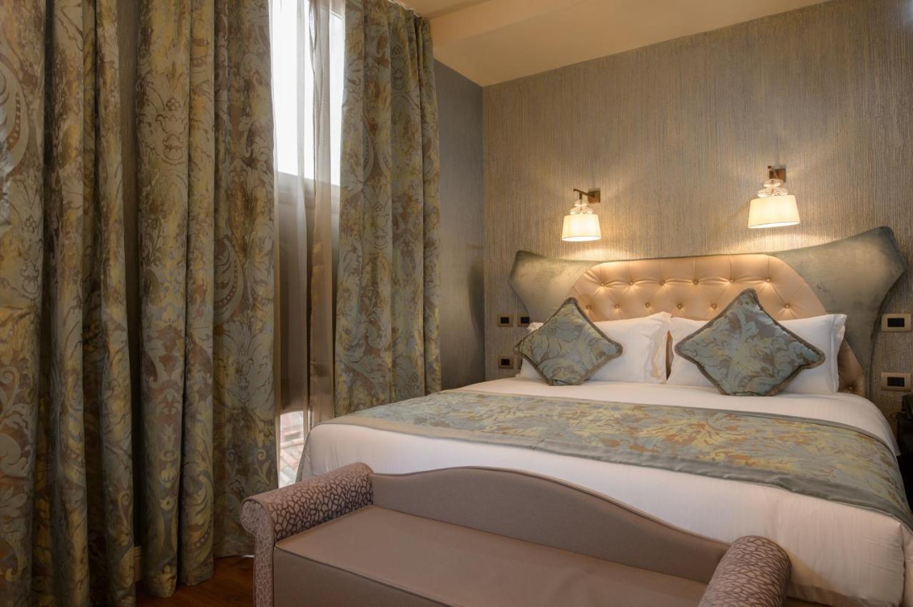 Hotel Palazzo Veneziano - Collection