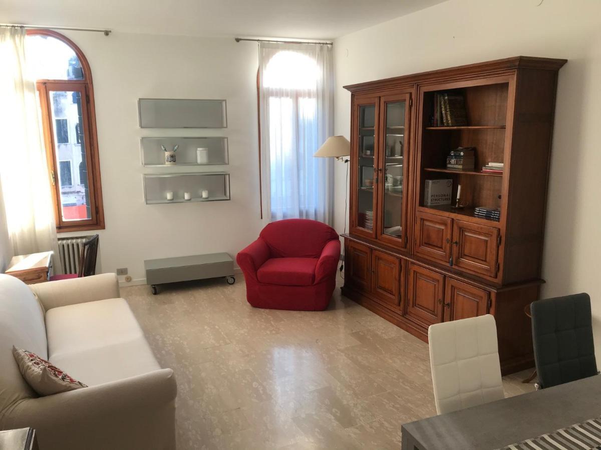 Homes & Holidays Appartamento