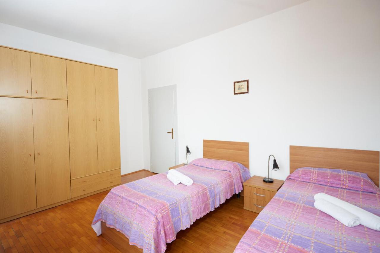 Auberge de jeunesse Amdg *