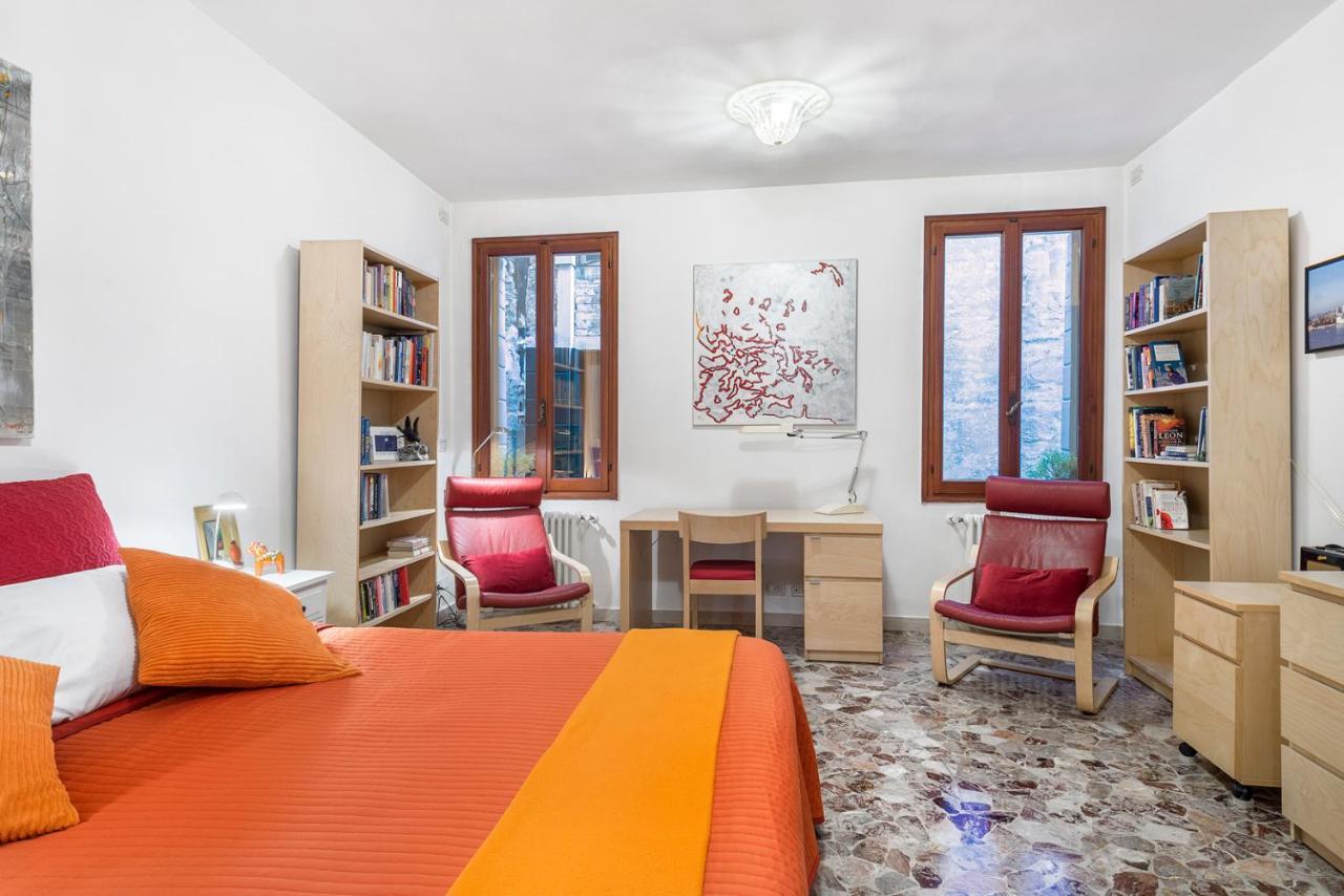 Acquarello - Like At In Heart Of Venezia