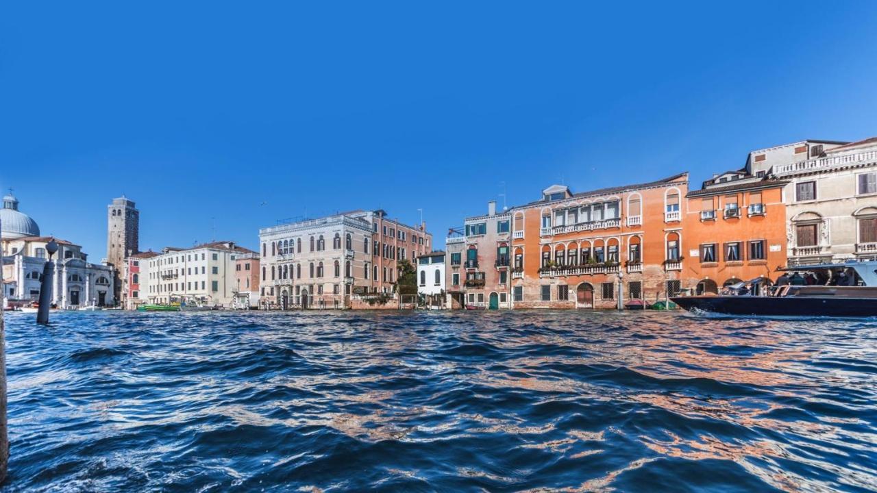 Ca' Del Fontego - Luxury Grand Canal Villa