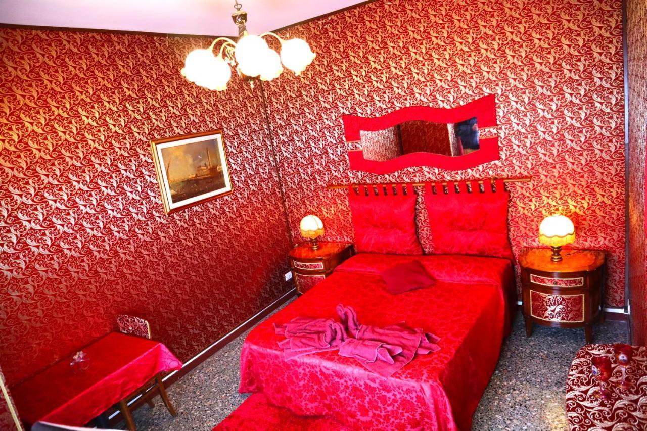 Rainbow San Marco Guest house