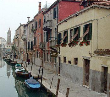 Bed & Breakfast Casa Rezzonico 2*