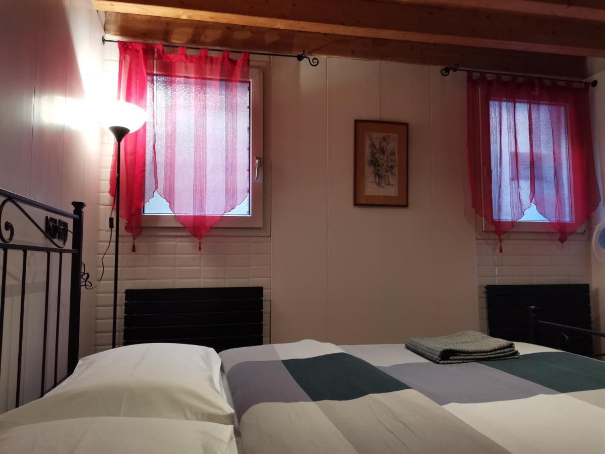 6518 * Venetië