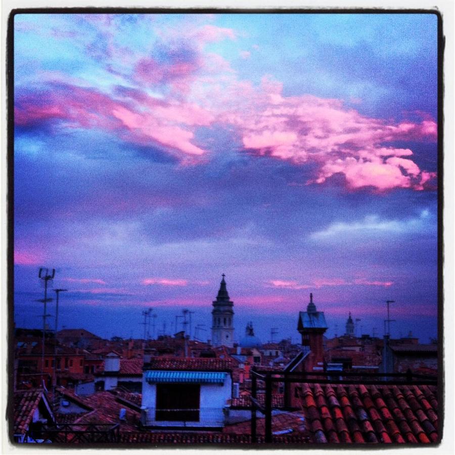 Lion Rooftop Novita' * Venetië