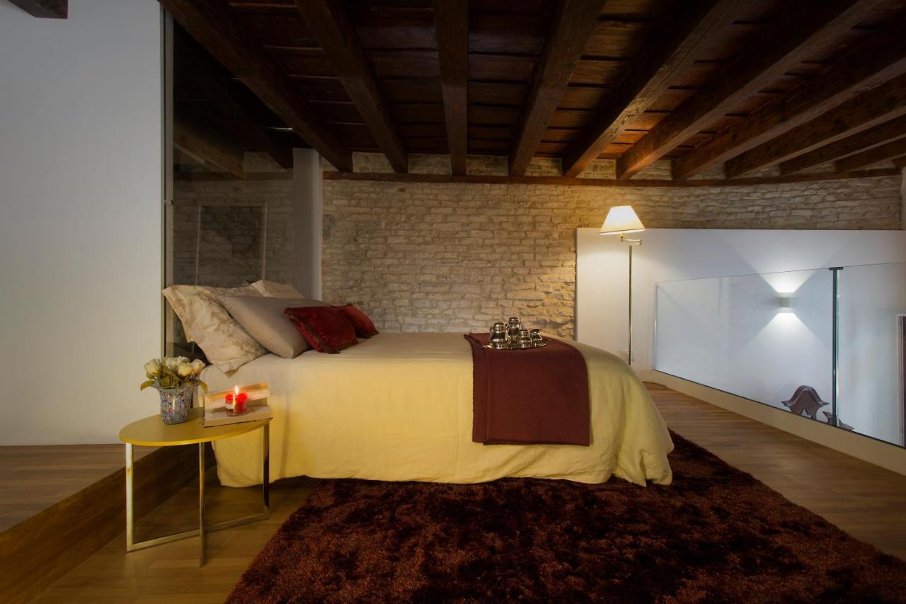 Italiahaus - Ca' Olivo Loft With Canal View In Rialto Appartement Venetië