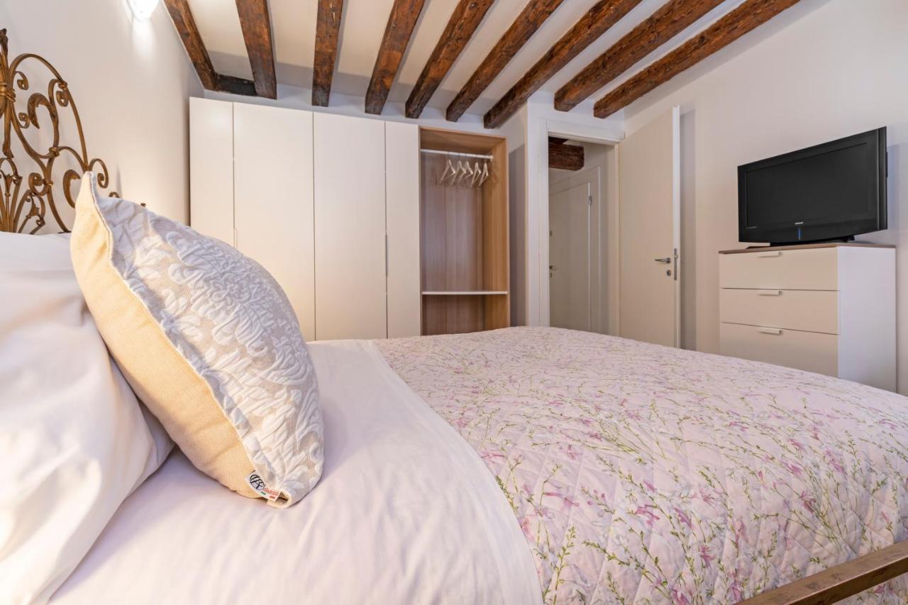 San Giacomo Pied-a-terre House By Wonderful Italy