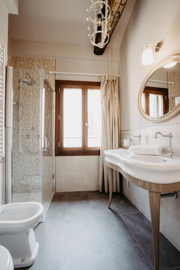 Casa Virginia Direct At The Canal Cannaregio With Own Roof Terrace Apartment *