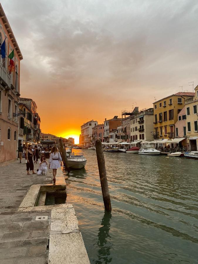 Apartment Casa Virginia Direct At The Canal Cannaregio With Own Roof Terrace Venedig