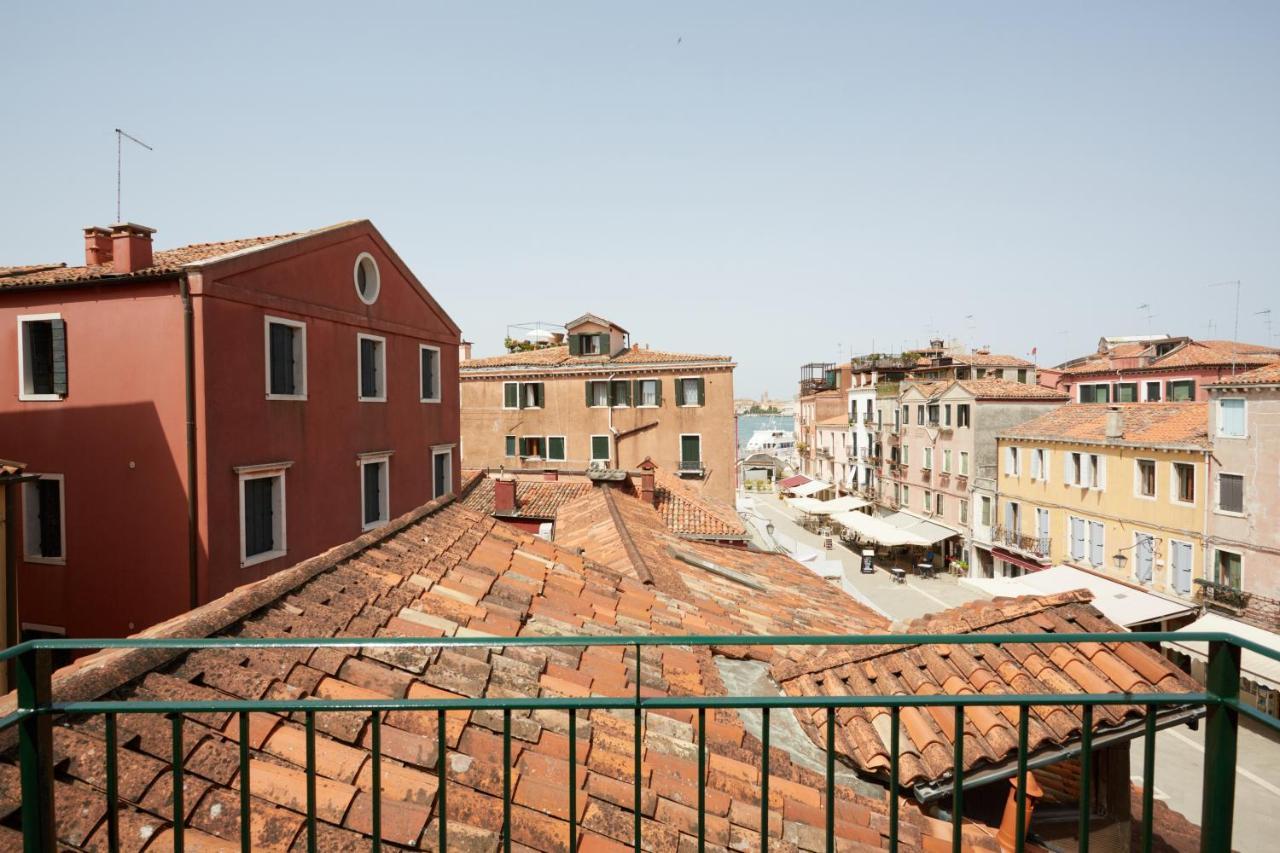 Acqua - Attico Con Terrazza *