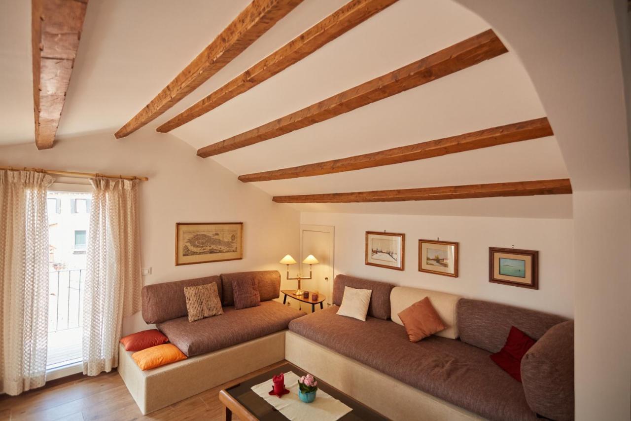 Appartement Acqua - Attico Con Terrazza Venetië