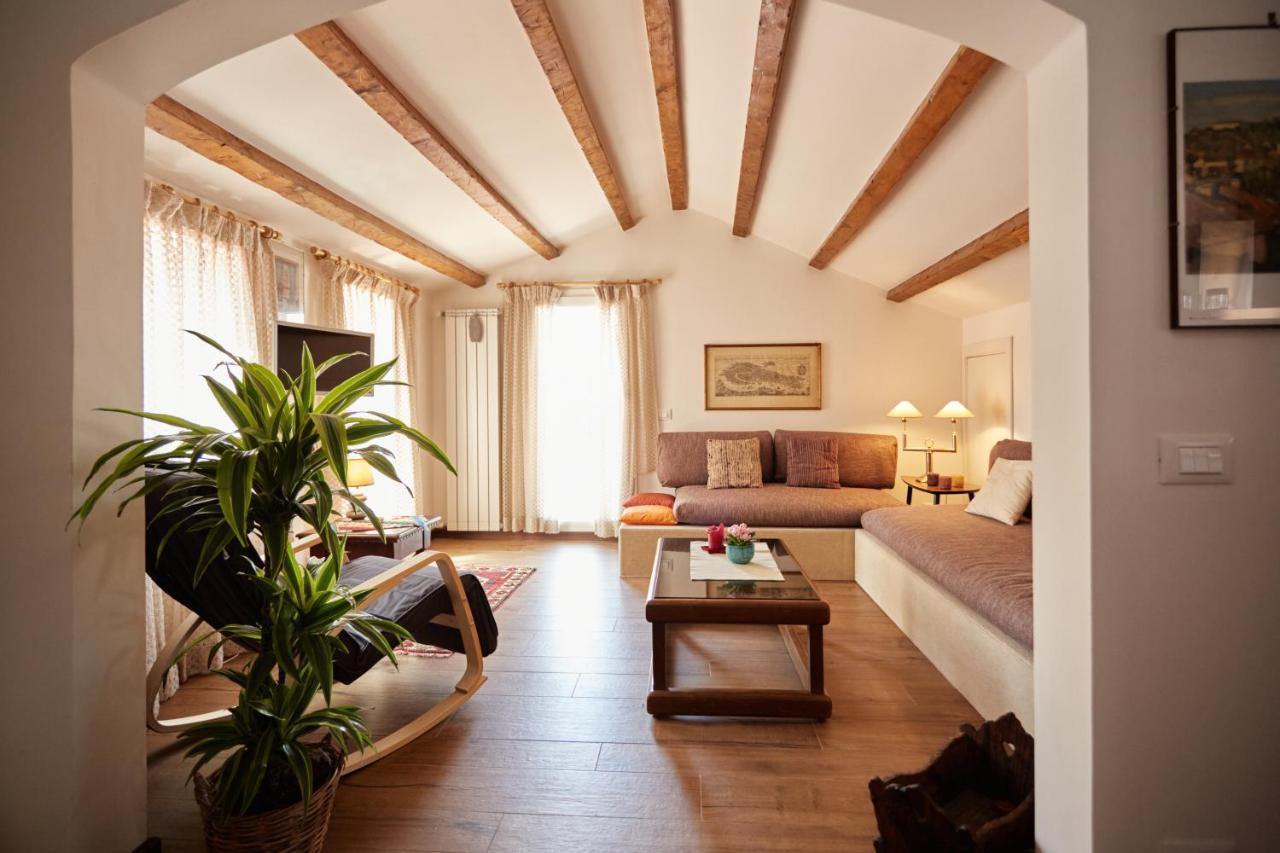 Appartement Acqua - Attico Con Terrazza
