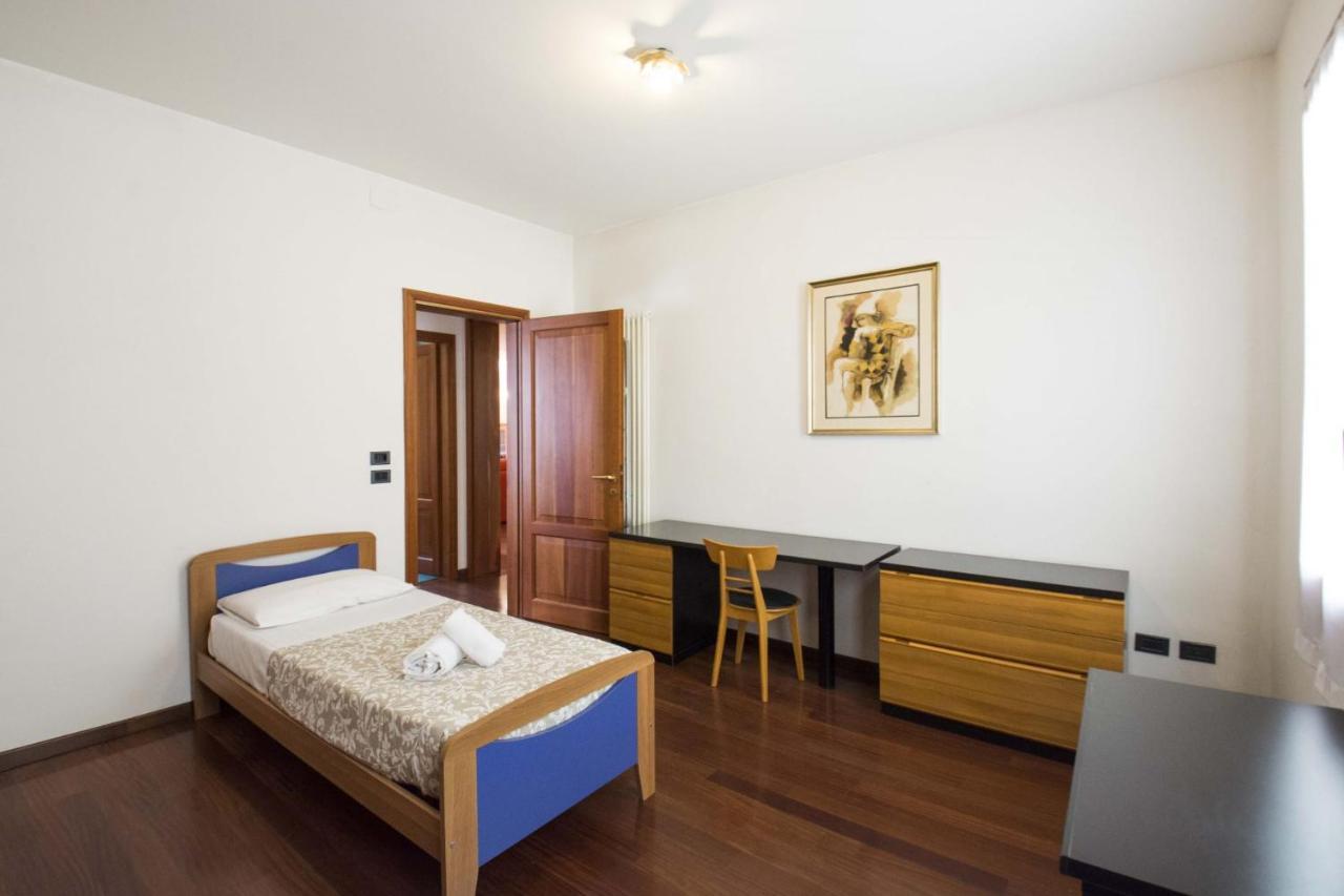 Suite San Barnaba Apartment
