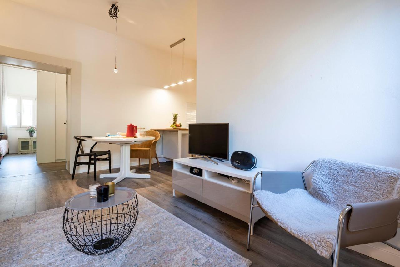 Apartment Snug With Private Courtyard M0270422677