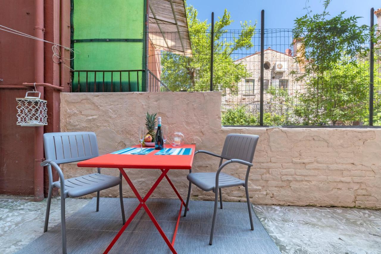 Apartment Snug With Private Courtyard M0270422677