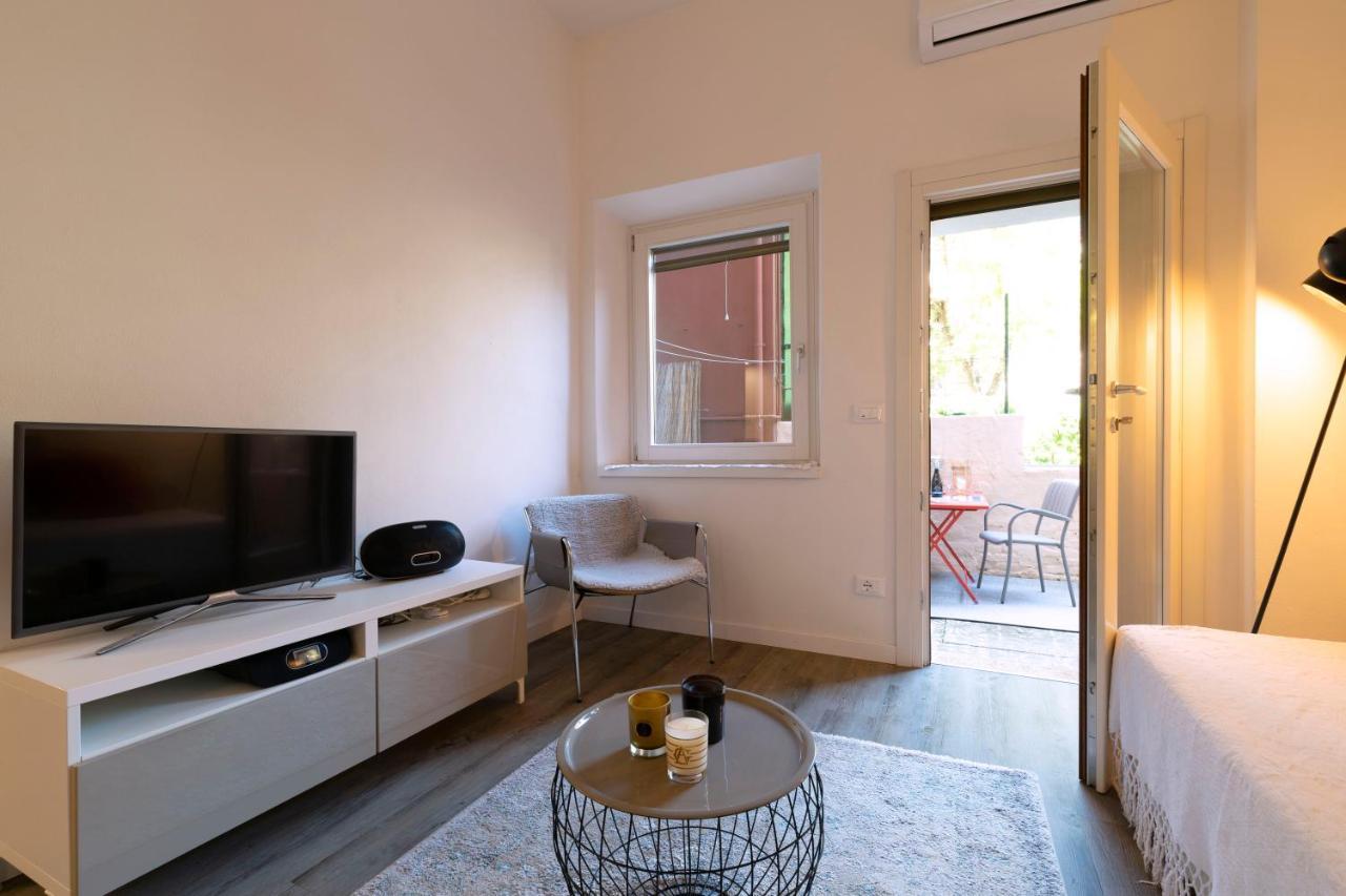 Snug With Private Courtyard M0270422677 Venice