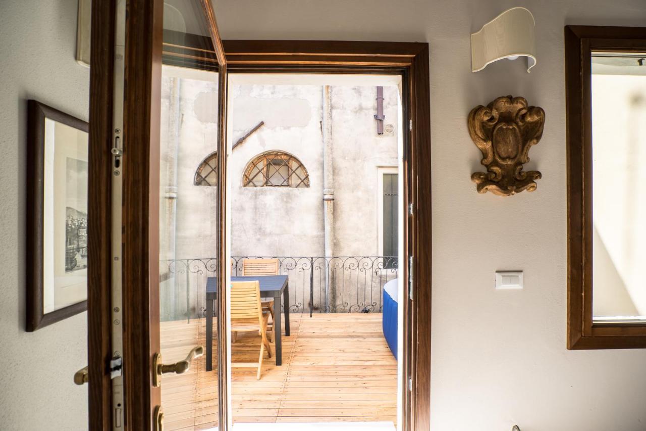 Casa Virginia Direct At The Canal Cannaregio With Own Roof Terrace *
