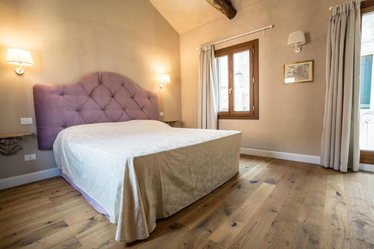 Casa Virginia Direct At The Canal Cannaregio With Own Roof Terrace * Venedig