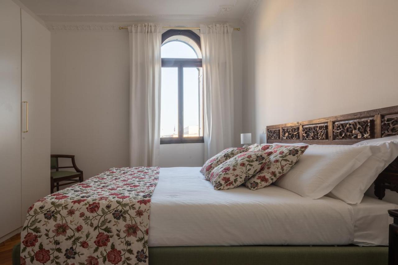 Venetian Palace R&r *
