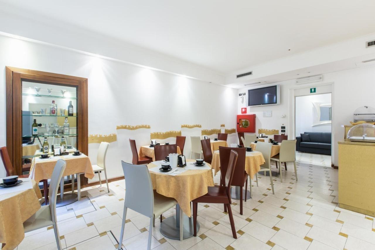 Hotel Agli Artisti 3*