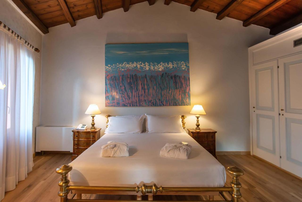 Hotel La Fenice Et Des Artistes 3*