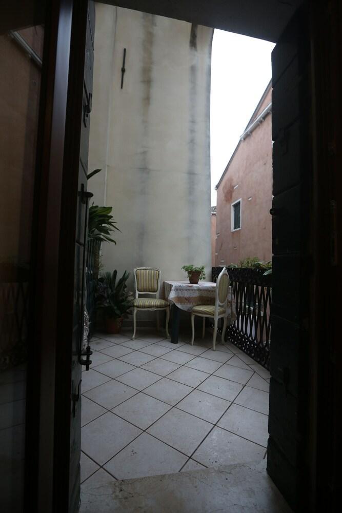 Mezzo Pozzo Hotel Venice