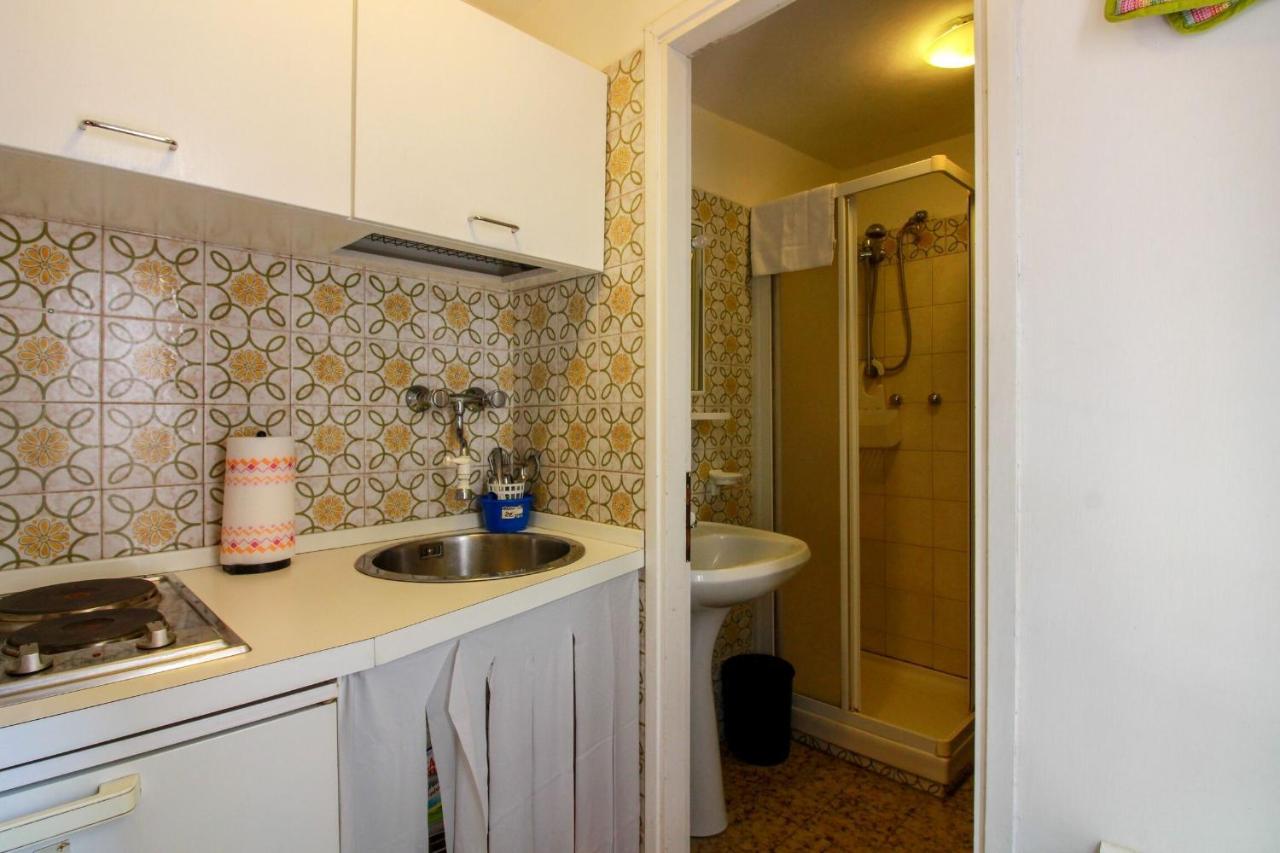 Apartment Santi Apostoli By Halldis