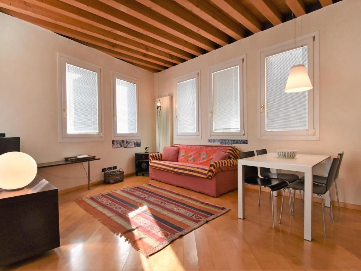 Iris By Interhome * Venice