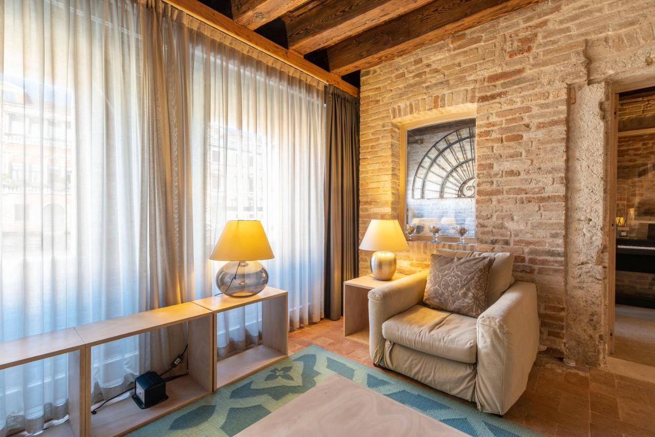 Ca' Del Fontego - Luxury Grand Canal Villa