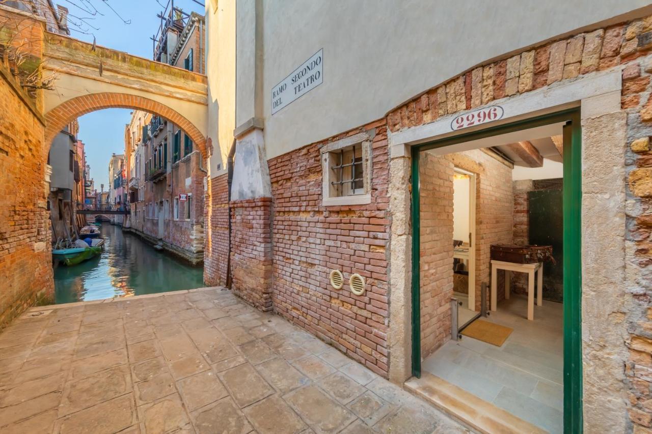Appartement Ramo Del Teatro Canal View