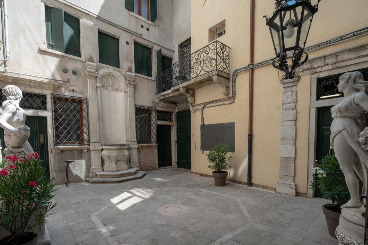 Palace Tintoretto By Wonderful Italy Venetië