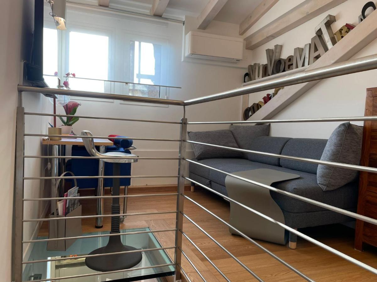 Apartment Biennale Gallery Loft *