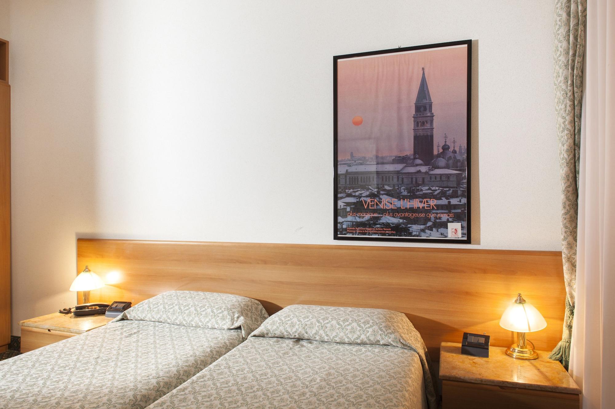 Hotel Commercio & Pellegrino 3*