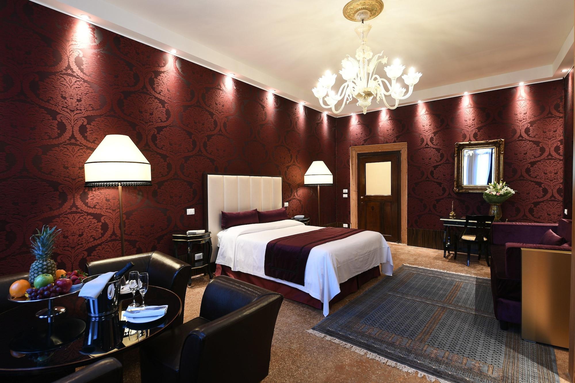 Gasthof Locanda Leon Bianco On The Grand Canal Venedig