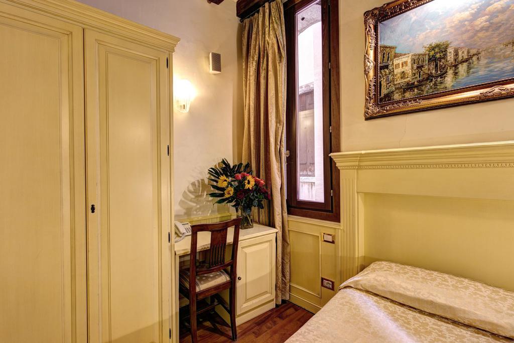 Gasthuis Palazzo La Scala 3*
