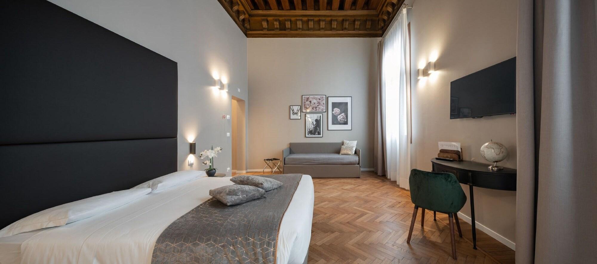 Palazzo Martinelli Dolfin 3* Venice