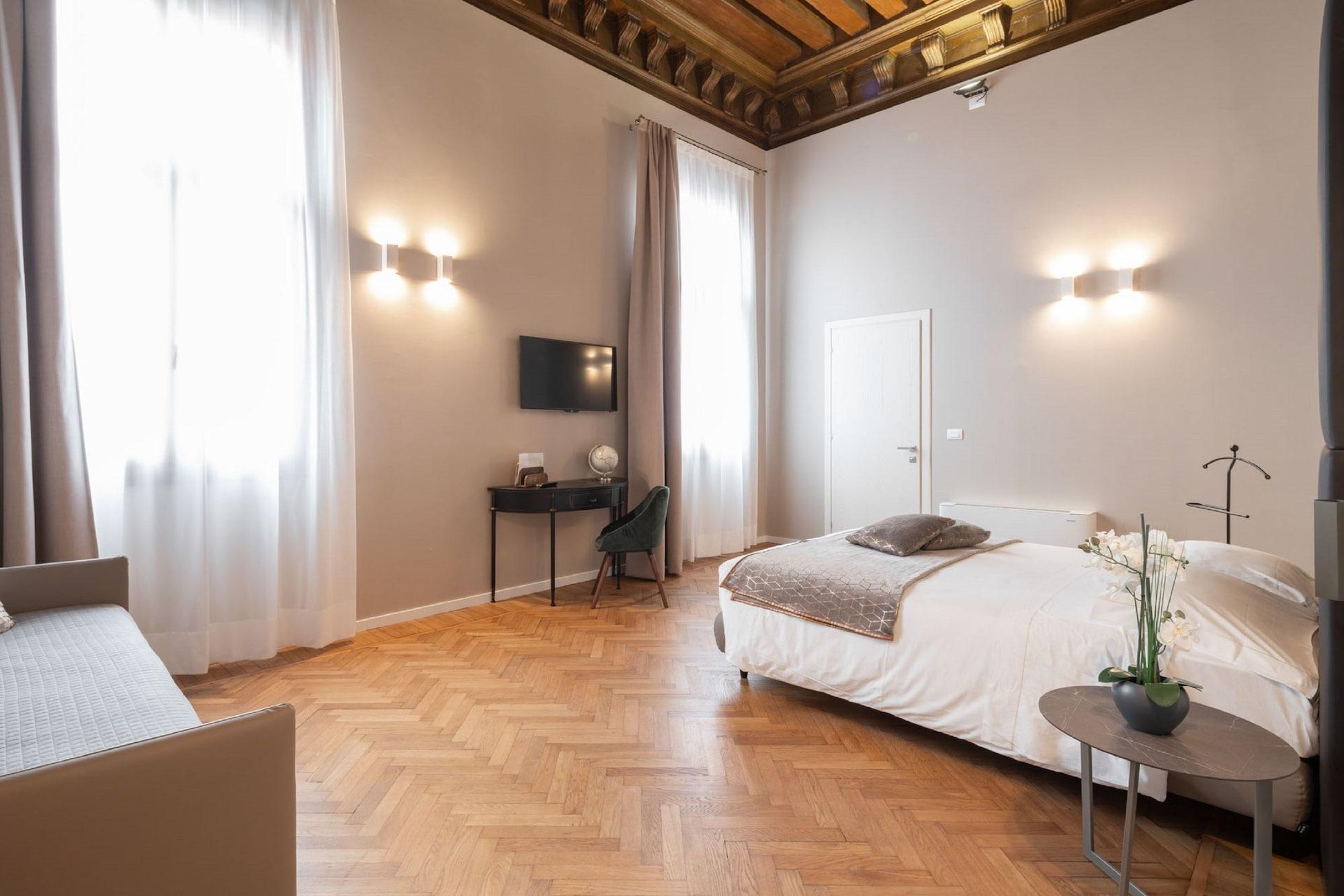 Palazzo Martinelli Dolfin 3*