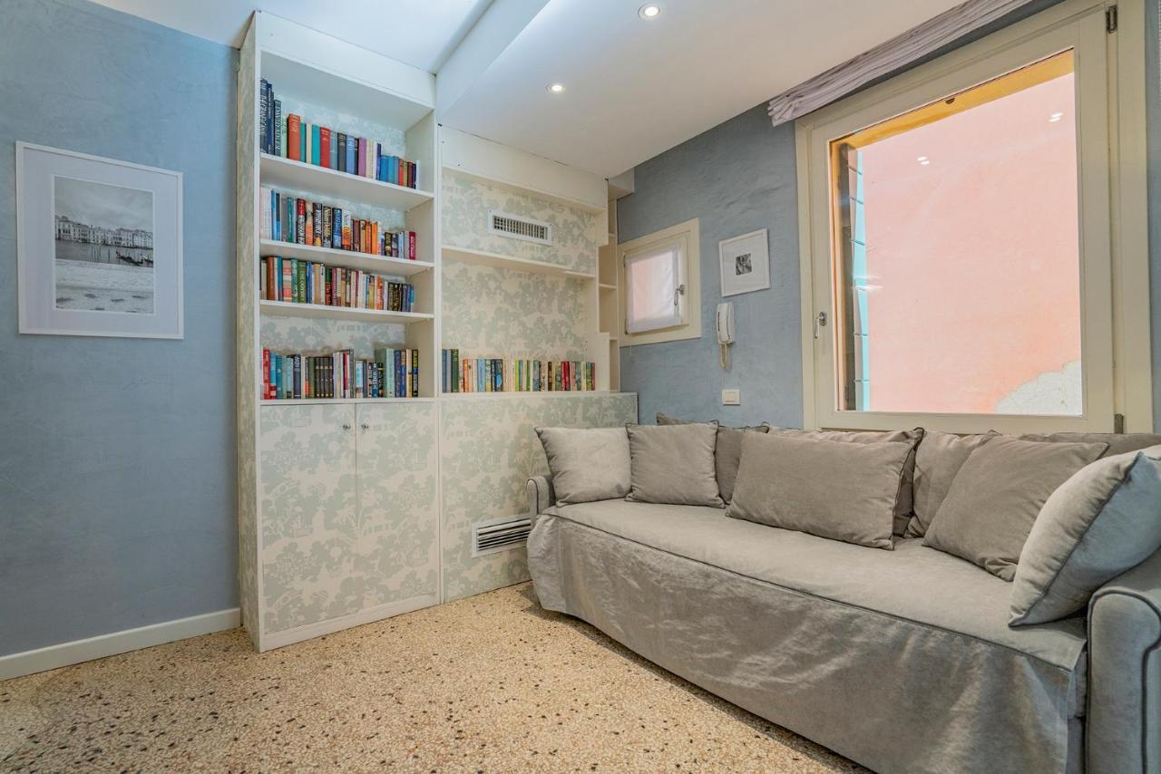 Dimora Sant'andrea Canal View Appartement *