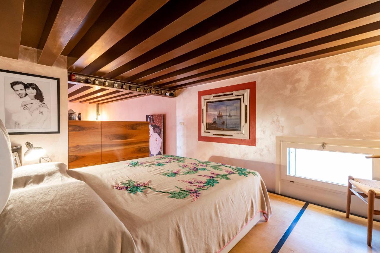 Gio Ponti's Flat In 027042-loc-11349 *