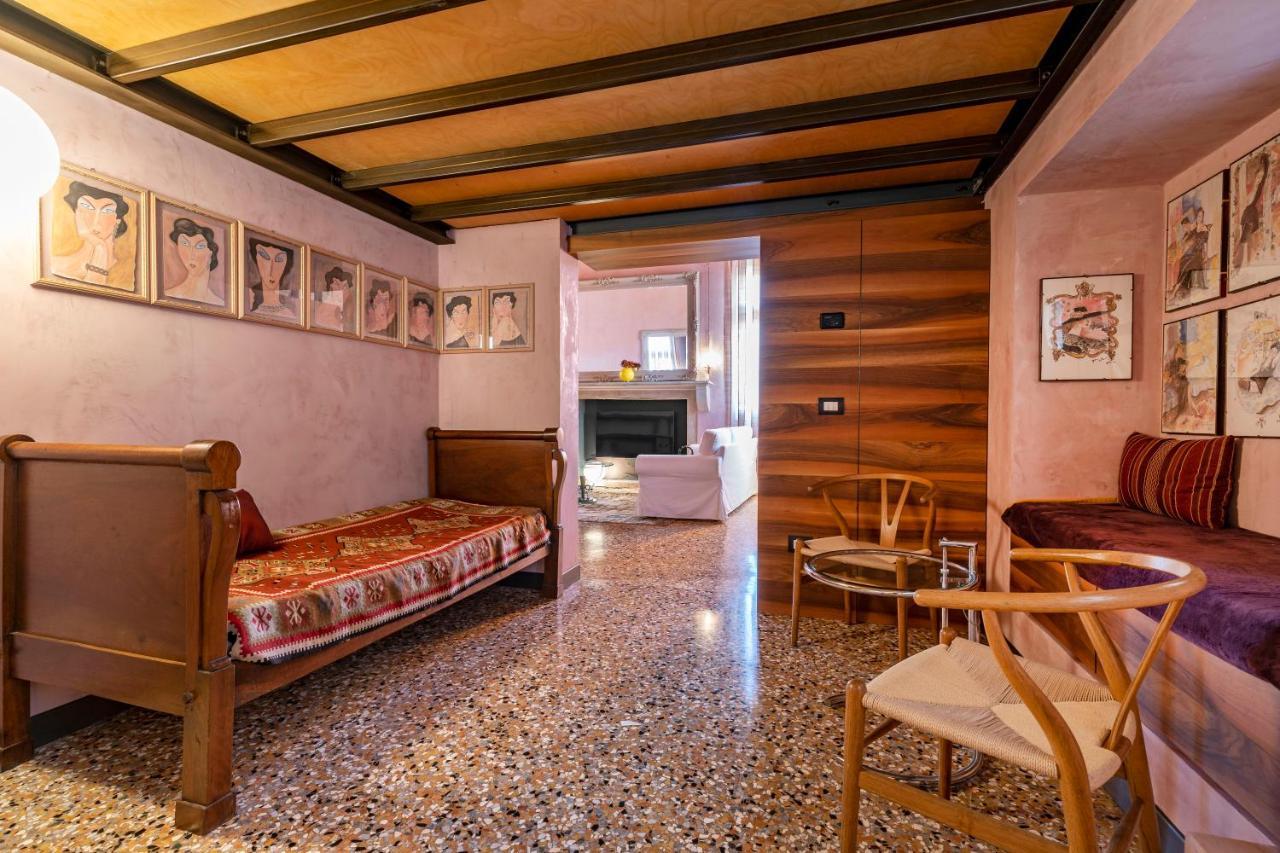 Gio Ponti's Flat In 027042-loc-11349 Venedig