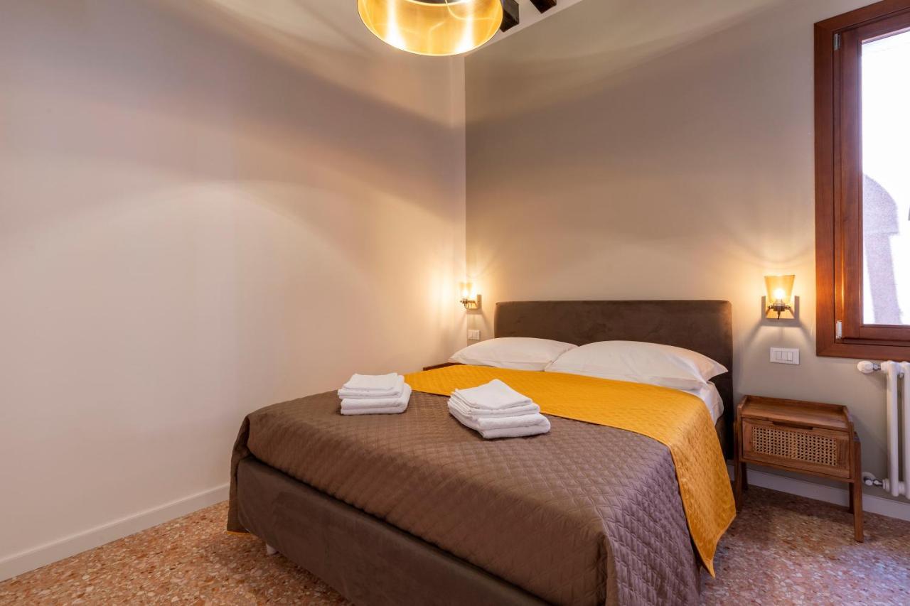 Querini Suite-balcony On Canal, Close To San Marco Appartement Venise