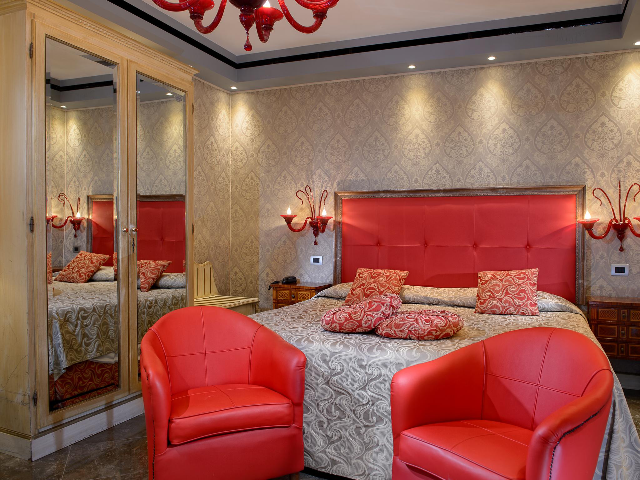 Santa Marina Hotel 4*