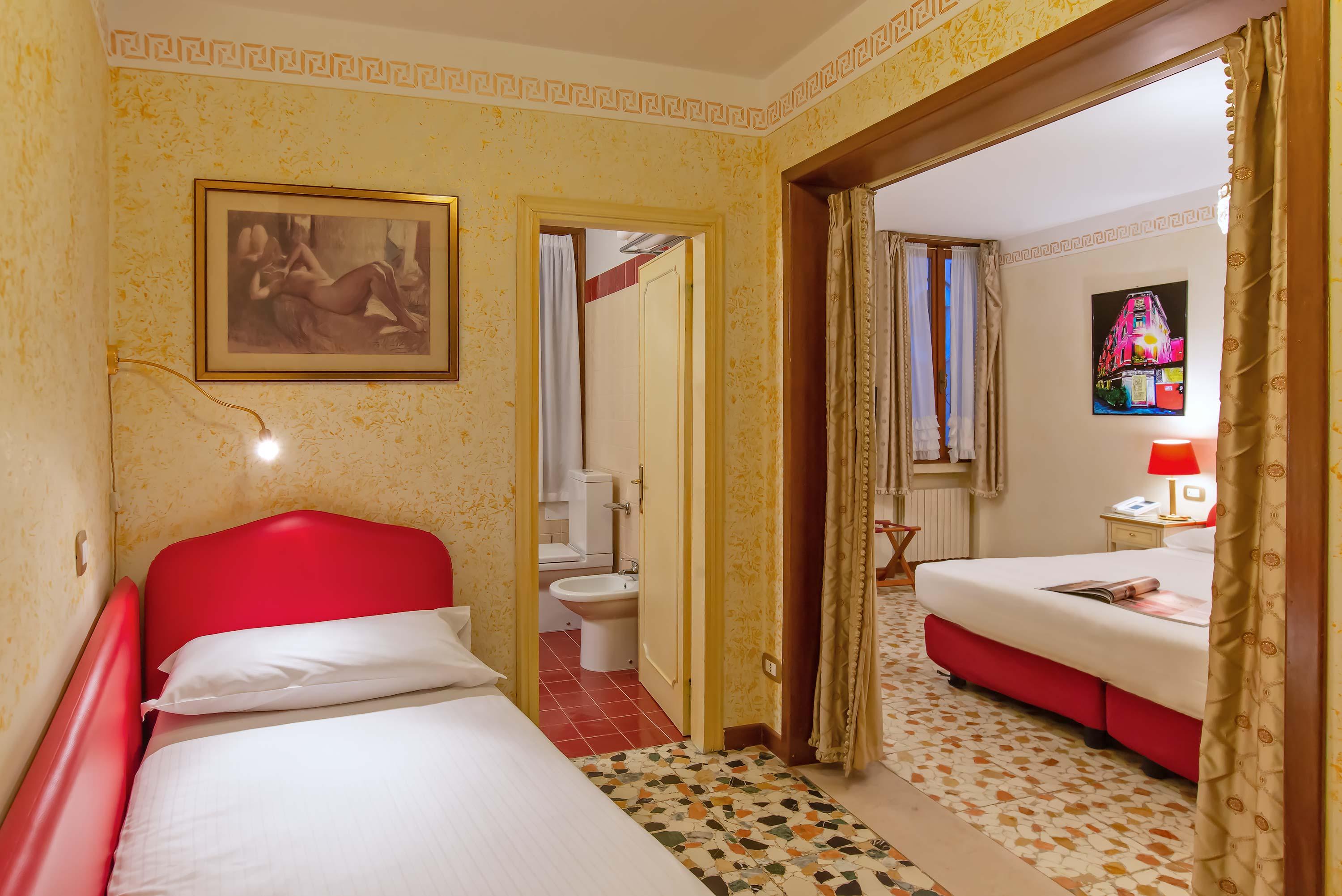 Hotel La Fenice Et Des Artistes 3*
