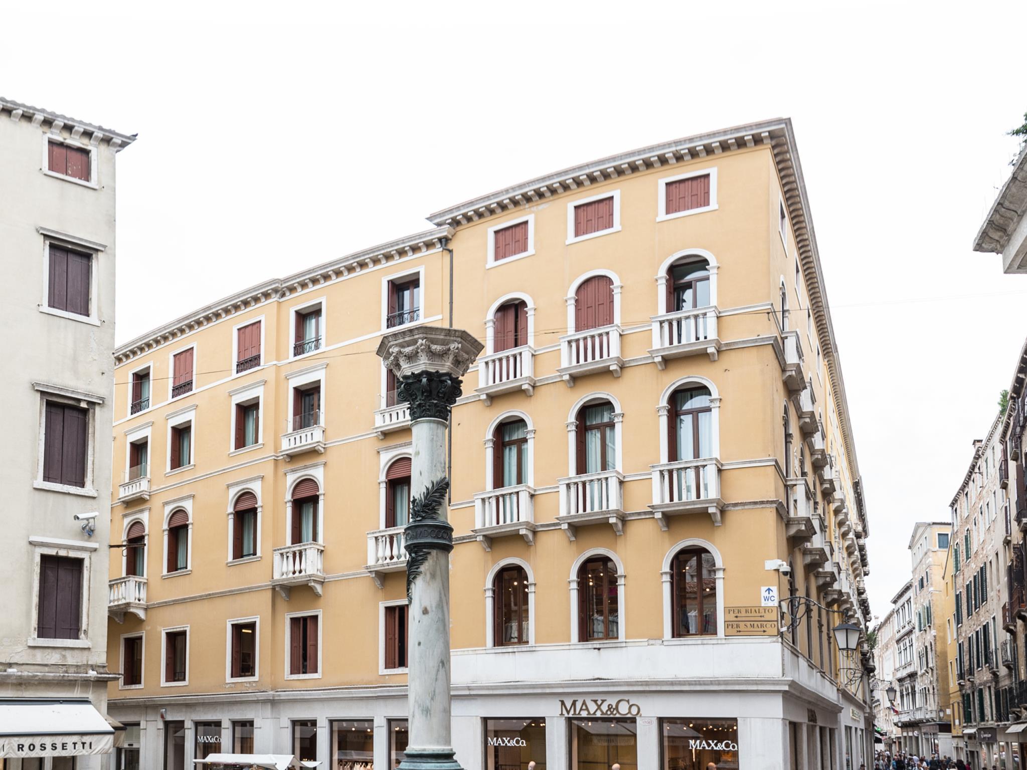 San Teodoro Palace - Luxury