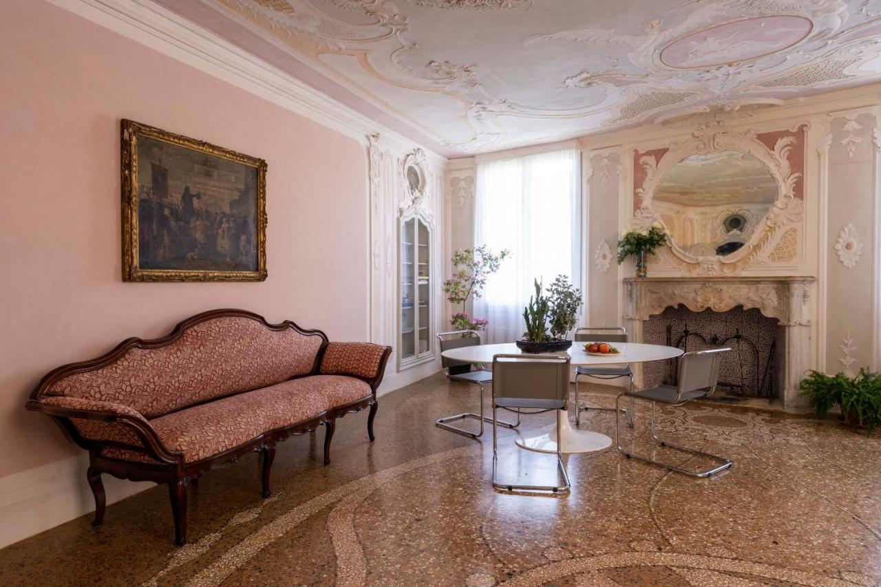 Mocenigo Grand Canal Luxury Venise