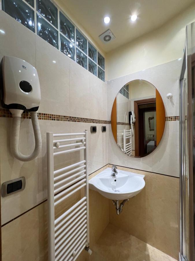 Inn Venice *